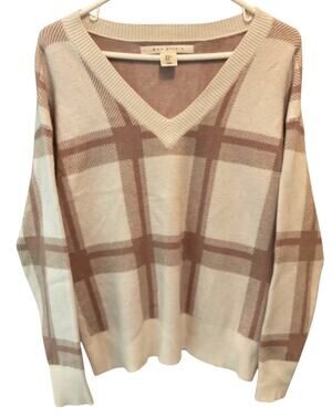 MAX STUDIO Sweater Soft Viscose Blend Medium V-Neck Long Sleeve Tan Cream